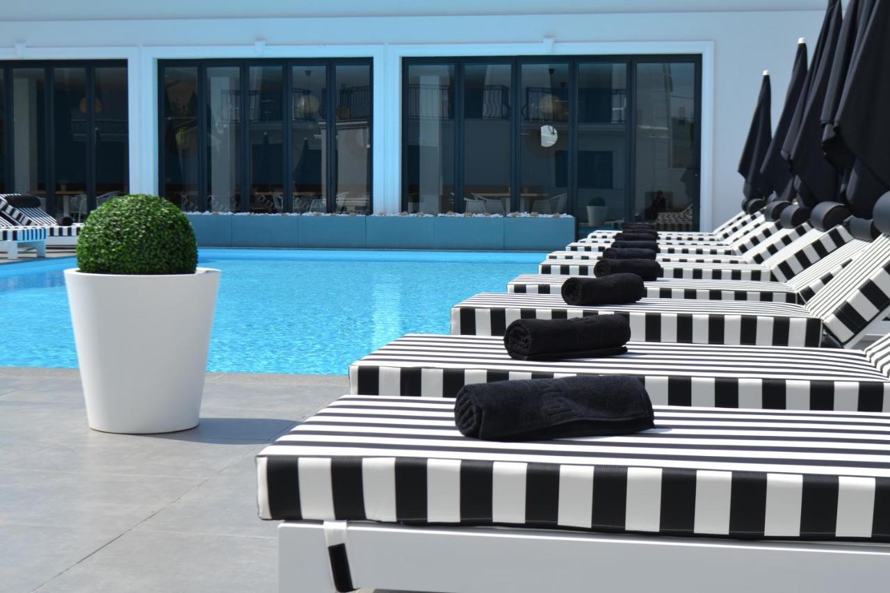 Отель Krystal Boutique Mansion Хунедоара Экстерьер фото